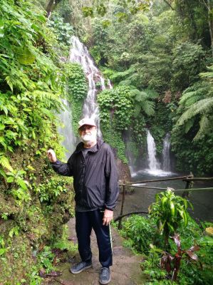Banyu Wana Waterfalls
The furthest Waterfall 1.5 K trek down.
Keywords: Bali:Waterfall